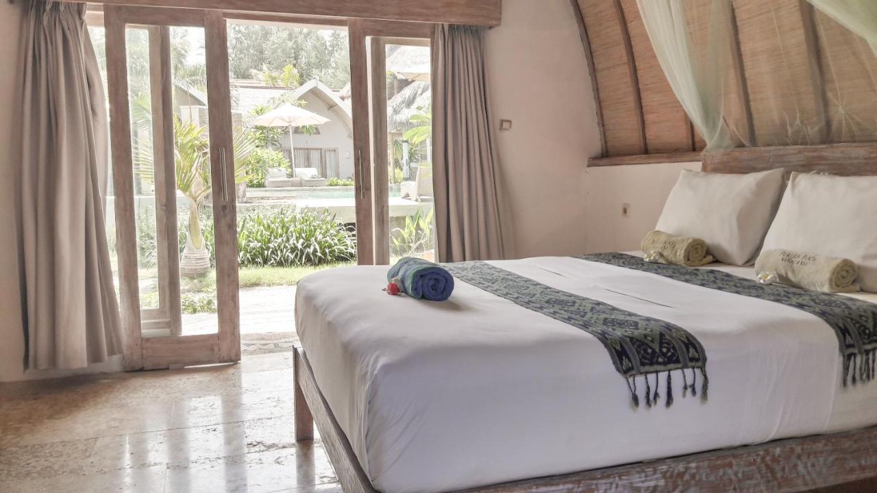 Puri Air Beach Resort & Spa Гили Еър Екстериор снимка