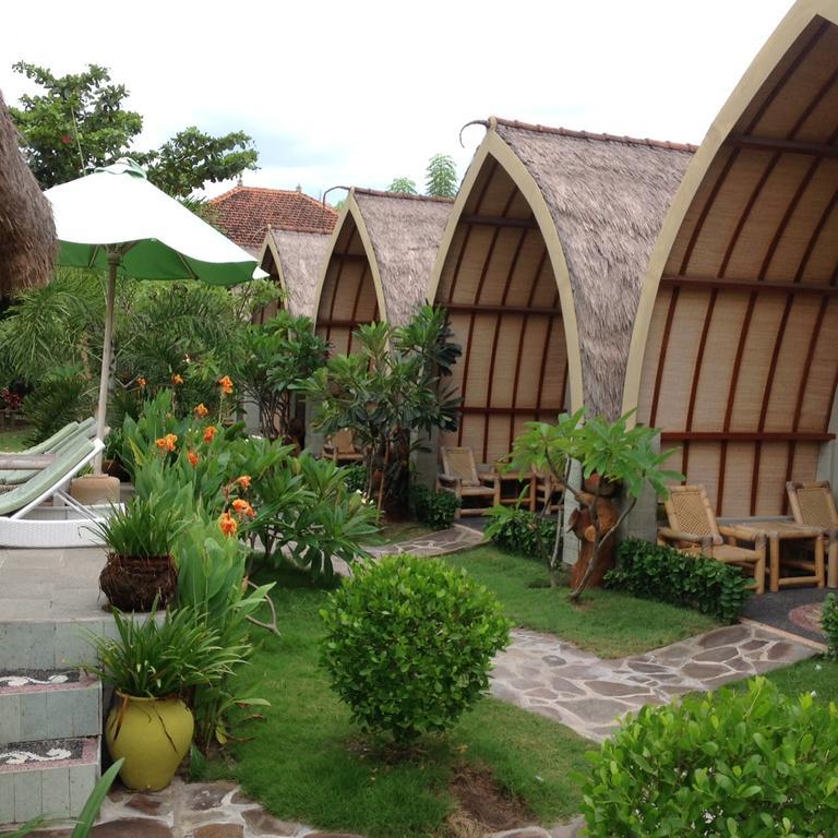 Puri Air Beach Resort & Spa Гили Еър Екстериор снимка