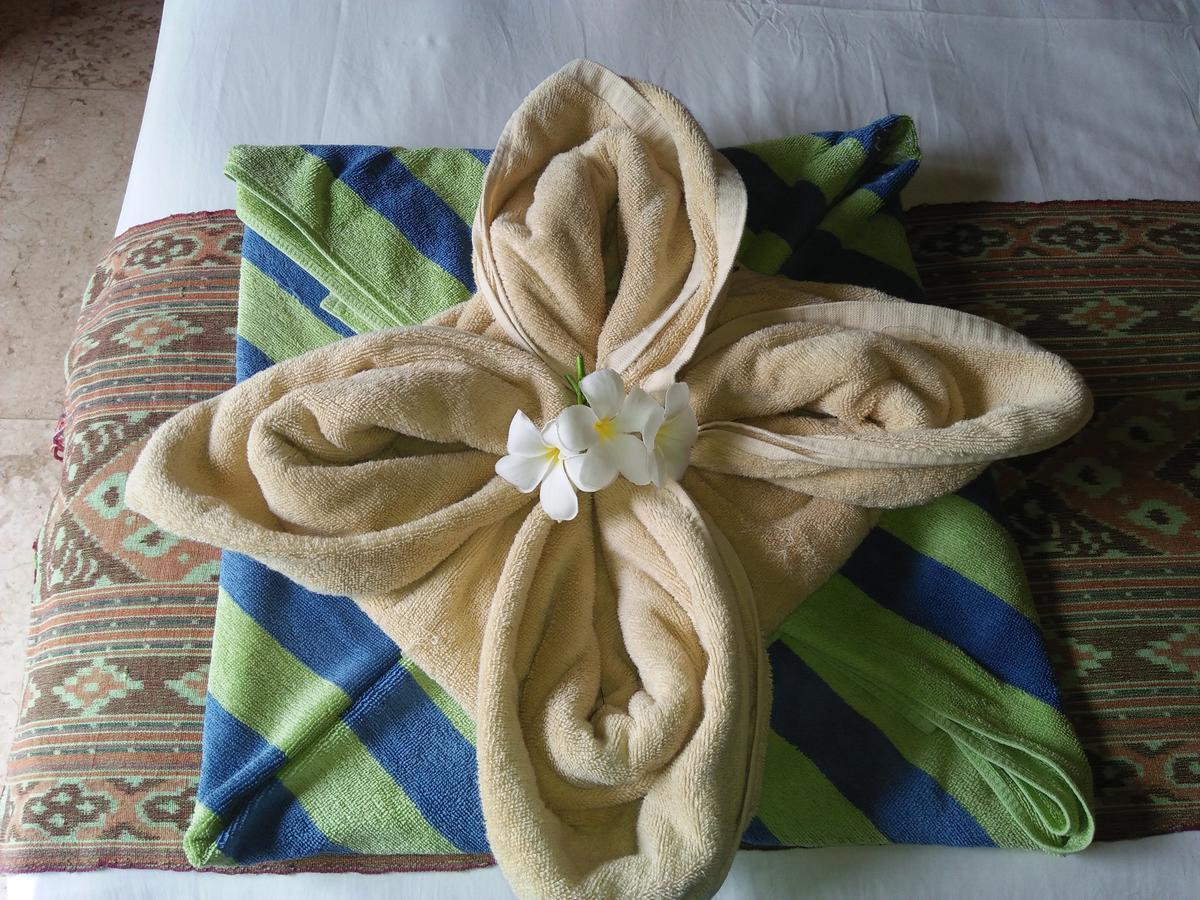 Puri Air Beach Resort & Spa Гили Еър Екстериор снимка