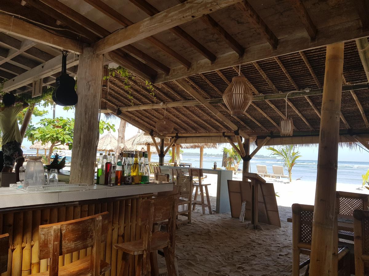 Puri Air Beach Resort & Spa Гили Еър Екстериор снимка